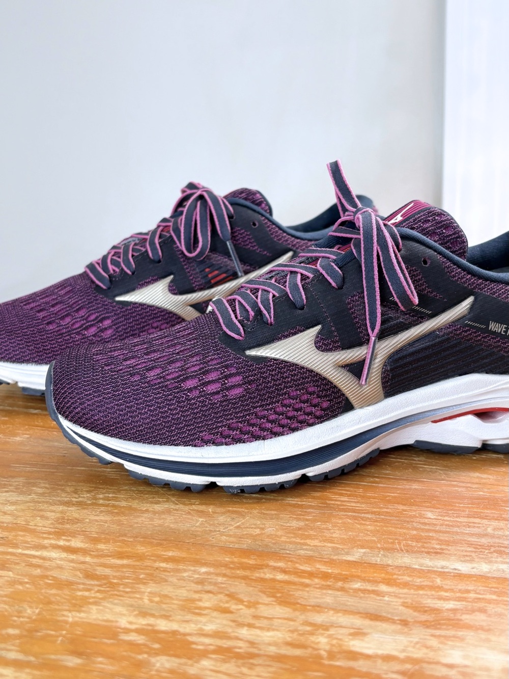 Mizuno Wave Inspire 17 Women’s Running Shoes - Picture 8 of 15